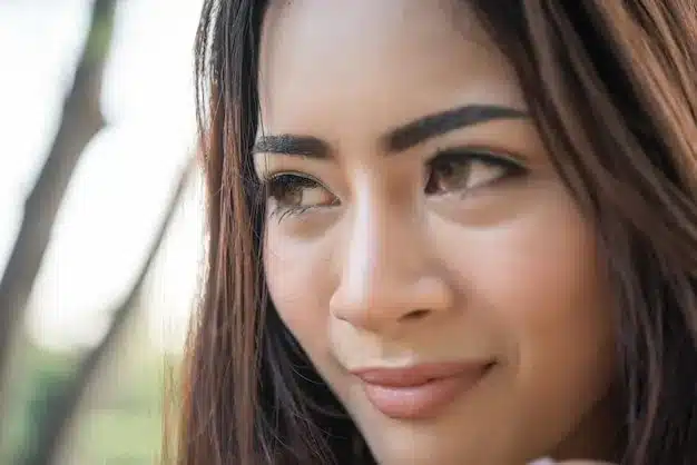 Expert tips for eyebrow microblading recovery for women, enhancing beauty and confidence.