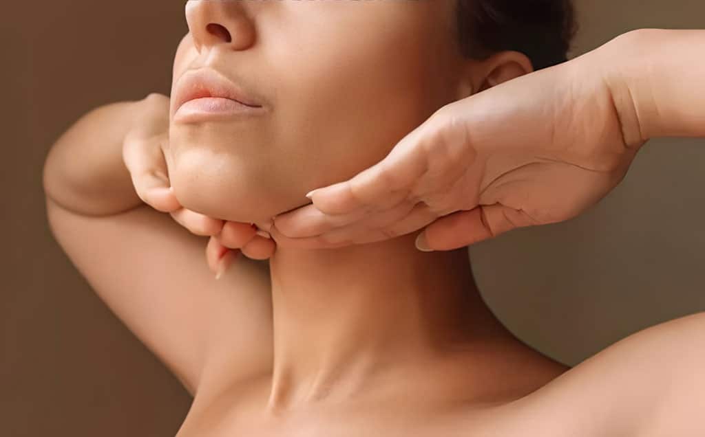 One of the significant advantages of non-surgical neck lift procedures is the minimal downtime required.